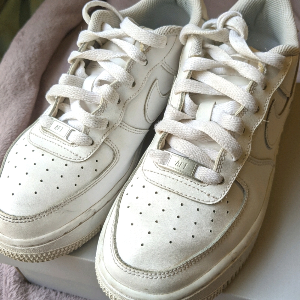 SOLD Air Force 1's - Picture 2 of 4